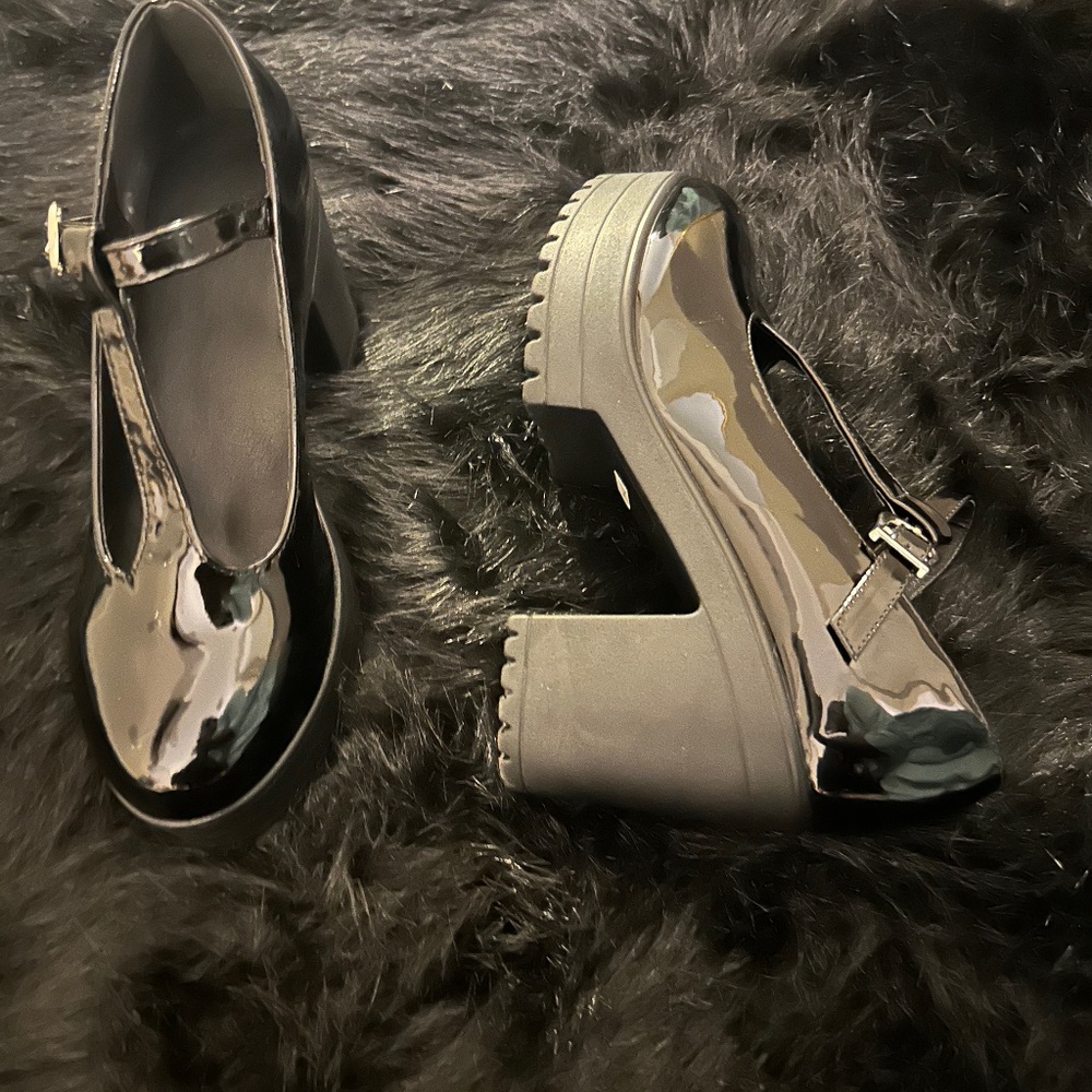 Chunky heel